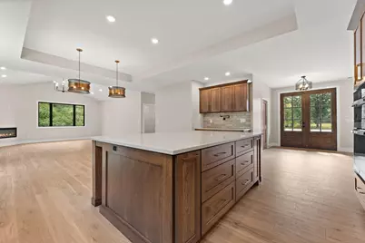 184 E 792 N, Lake Village, IN 46349 - Photo 5