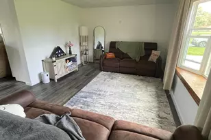 3794 Kingsway Dr, Crown Point, IN 46307 - Photo 3