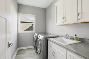 2438 Braeburn Pl, Schererville, IN 46375 - Photo 23