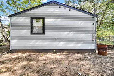 2232 Roosevelt Place, Gary, IN 46404 - Photo 17