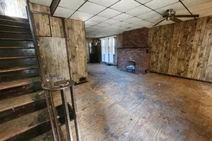 716 W 145th St, East Chicago, IN 46312 - Photo 5