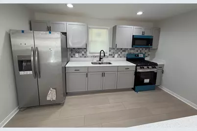 323 King Street, Gary, IN 46406 - Photo 5