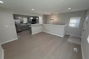 323 King St, Gary, IN 46406 - Photo 3