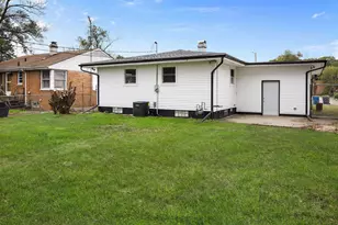 4216 E 13th Ave, Gary, IN 46403 - Photo 17