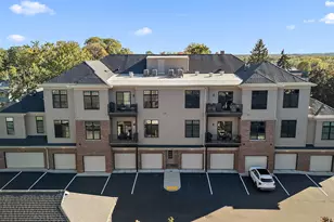 354 W Chicago St, Valparaiso, IN 46383 - Photo 25