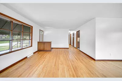 9211 Hawthorne Drive, Munster, IN 46321 - Photo 7