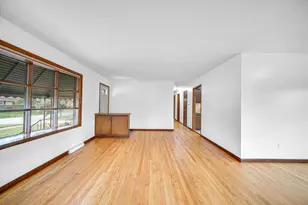 9211 Hawthorne Dr, Munster, IN 46321 - Photo 7