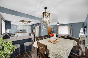 9017 Mathews St, Crown Point, IN 46307 - Photo 7