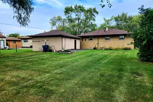 937 E 52nd Ave, Gary, IN 46408 - Photo 21