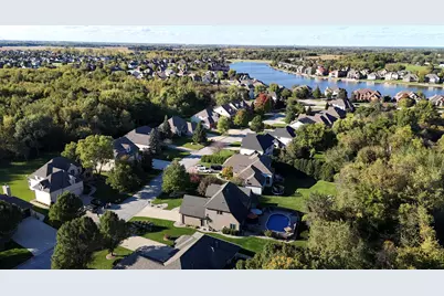 10589 Erie Drive, Crown Point, IN 46307 - Photo 3