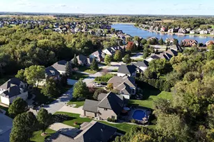 10589 Erie Dr, Crown Point, IN 46307 - Photo 3