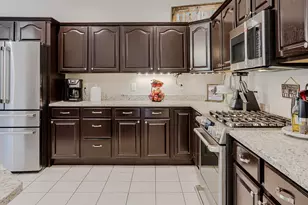 10589 Erie Dr, Crown Point, IN 46307 - Photo 13