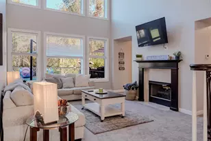 10589 Erie Dr, Crown Point, IN 46307 - Photo 7