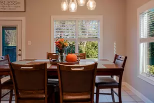 10589 Erie Dr, Crown Point, IN 46307 - Photo 19