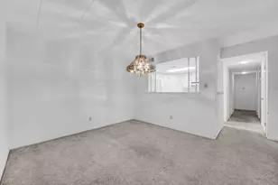 2371 Deerpath Dr, Schererville, IN 46375 - Photo 7