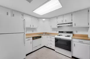 2371 Deerpath Dr, Schererville, IN 46375 - Photo 9