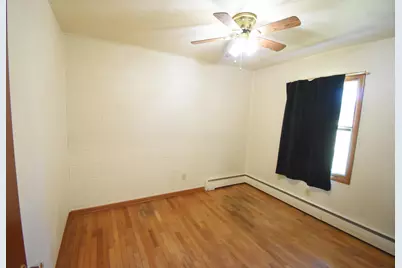 981 E Washington Street, Rensselaer, IN 47978 - Photo 9