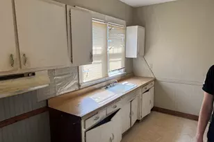 4227 Baring Ave, East Chicago, IN 46312 - Photo 7