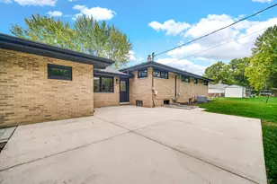 9446 Hilltop Dr, Saint John, IN 46373 - Photo 23