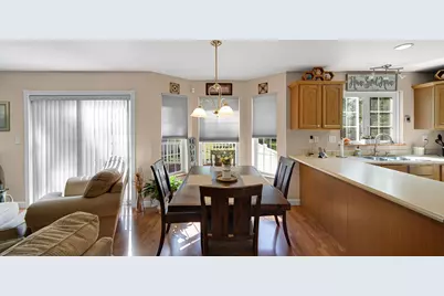 101 E 13th Place, Hobart, IN 46342 - Photo 7