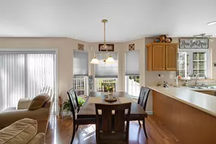 101 E 13th Pl, Hobart, IN 46342 - Photo 7