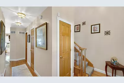 101 E 13th Place, Hobart, IN 46342 - Photo 3