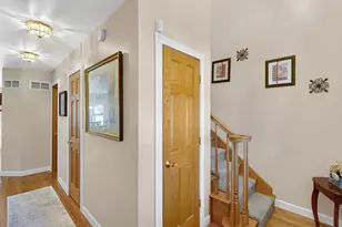 101 E 13th Pl, Hobart, IN 46342 - Photo 3