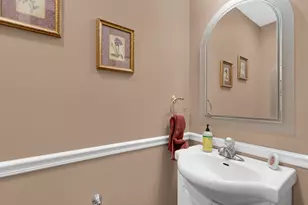 101 E 13th Pl, Hobart, IN 46342 - Photo 11