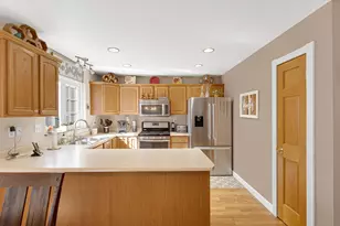 101 E 13th Pl, Hobart, IN 46342 - Photo 9