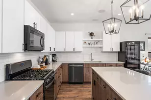 283 Nomo Pl, Crown Point, IN 46307 - Photo 9