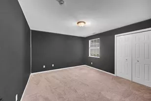 8461 Pierce St, Merrillville, IN 46410 - Photo 15