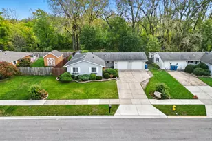 1437 Madison Ave, Dyer, IN 46311 - Photo 3