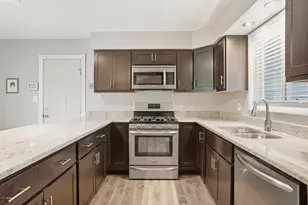 1437 Madison Ave, Dyer, IN 46311 - Photo 7