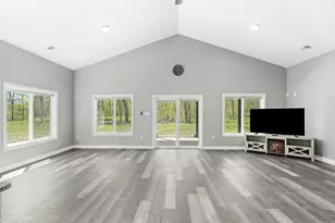 220 N Lake Park Ave, Hobart, IN 46342 - Photo 11