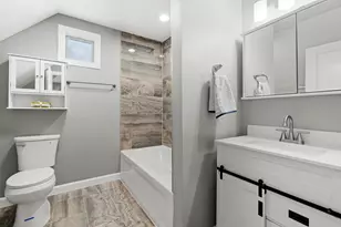 220 N Lake Park Ave, Hobart, IN 46342 - Photo 35