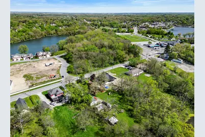 220 N Lake Park Avenue, Hobart, IN 46342 - Photo 5