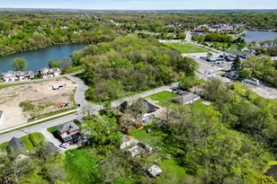 220 N Lake Park Ave, Hobart, IN 46342 - Photo 5