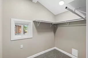 220 N Lake Park Ave, Hobart, IN 46342 - Photo 27