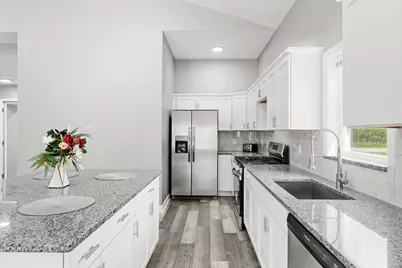 220 N Lake Park Avenue, Hobart, IN 46342 - Photo 15