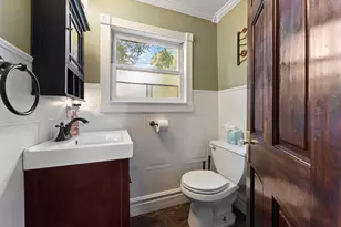 422 Jefferson Ave, Chesterton, IN 46304 - Photo 9