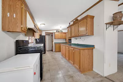 46 S Delmar Court, Hebron, IN 46341 - Photo 9