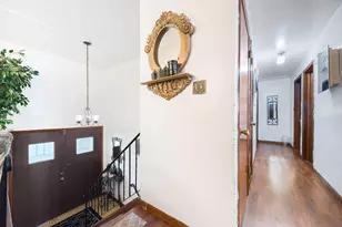 9509 Northcote Ave, Munster, IN 46321 - Photo 3