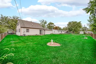 637 Old Forge Rd, Valparaiso, IN 46385 - Photo 19