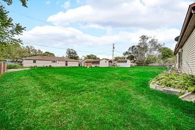 637 Old Forge Road, Valparaiso, IN 46385 - Photo 3