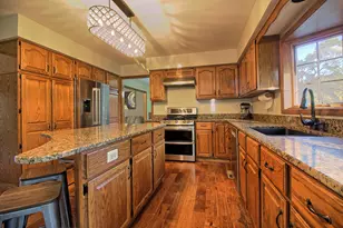 512 Camden Ct, Valparaiso, IN 46385 - Photo 11