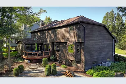 512 Camden Court, Valparaiso, IN 46385 - Photo 3