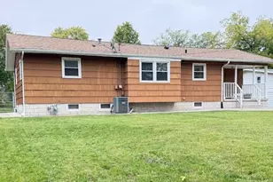 7809 Chase St, Merrillville, IN 46410 - Photo 27