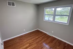 3221 Cooley St, Portage, IN 46368 - Photo 9