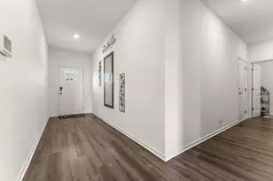 10453 Privet Dr, Crown Point, IN 46307 - Photo 7