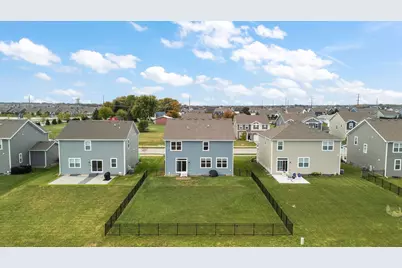 10453 Privet Drive, Crown Point, IN 46307 - Photo 5